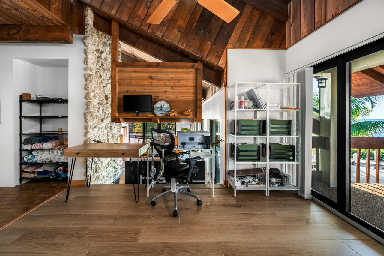 115 Windy Point Circle, Marathon, FL 33050 Photo