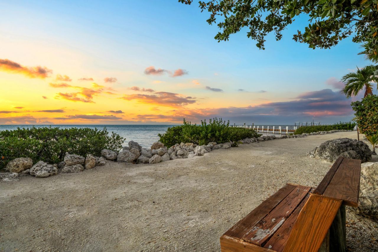 115 Windy Point Circle, Marathon, FL 33050 Photo