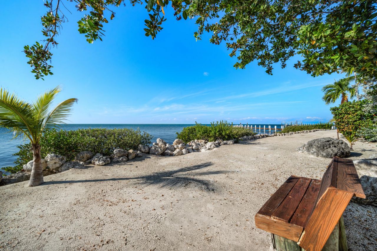 115 Windy Point Circle, Marathon, FL 33050 Photo