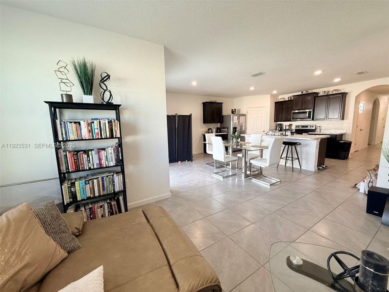 517 SW Lacroix Ave, Port Saint Lucie, FL 34953 Photo