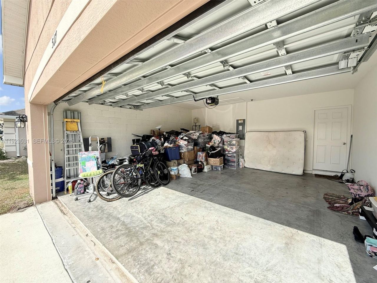 517 SW Lacroix Ave, Port Saint Lucie, FL 34953 Photo