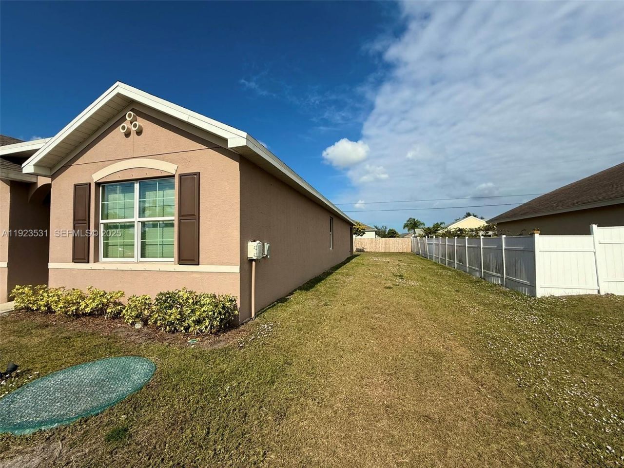 517 SW Lacroix Ave, Port Saint Lucie, FL 34953 Photo