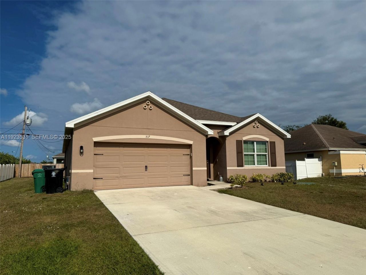 517 SW Lacroix Ave, Port Saint Lucie, FL 34953 Photo