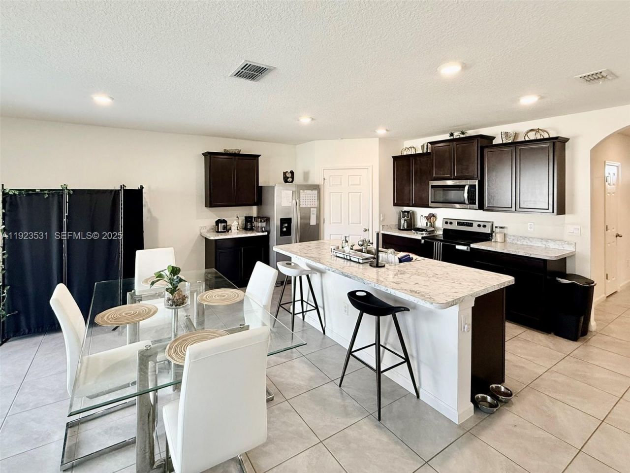 517 SW Lacroix Ave, Port Saint Lucie, FL 34953 Photo