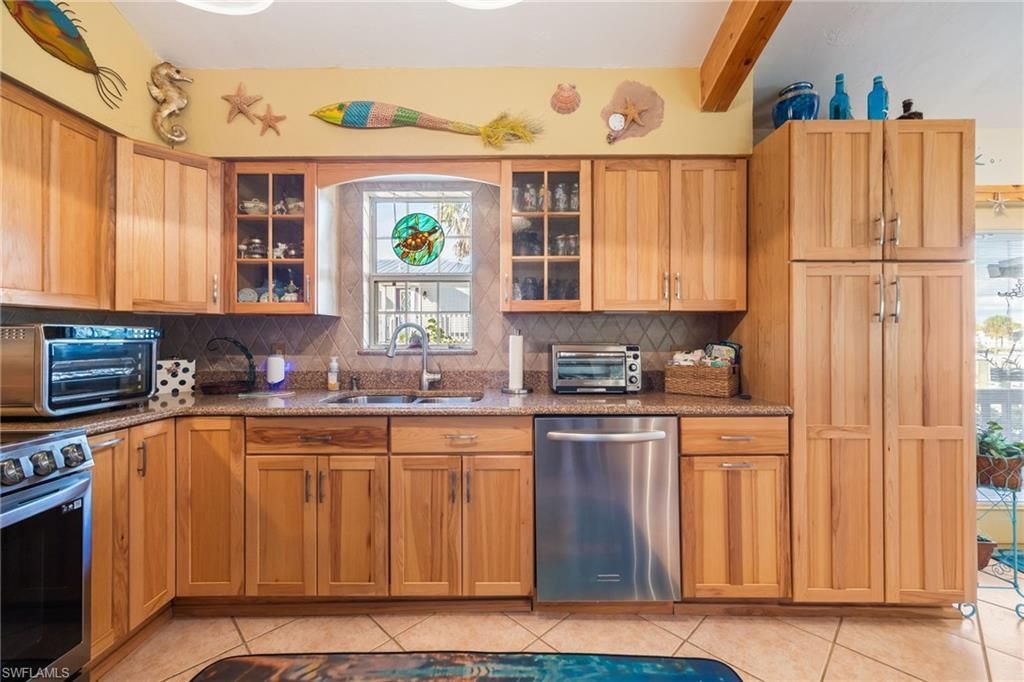 3374 York Rd, Saint James City, FL 33956 Photo