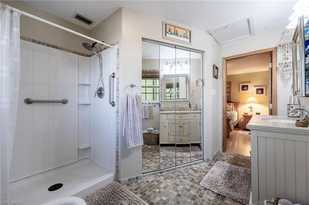 3374 York Rd, Saint James City, FL 33956 Photo