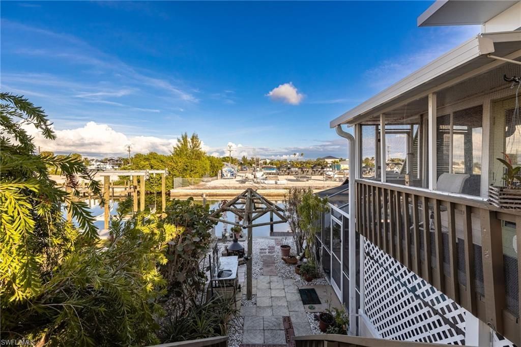 3374 York Rd, Saint James City, FL 33956 Photo