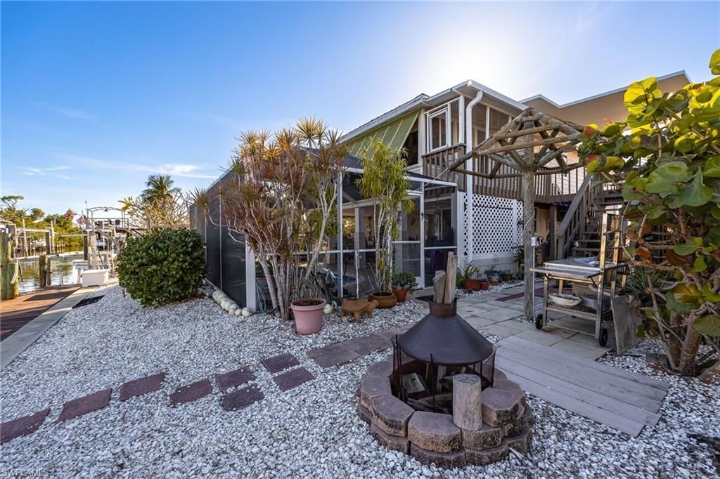 3374 York Rd, Saint James City, FL 33956 Photo