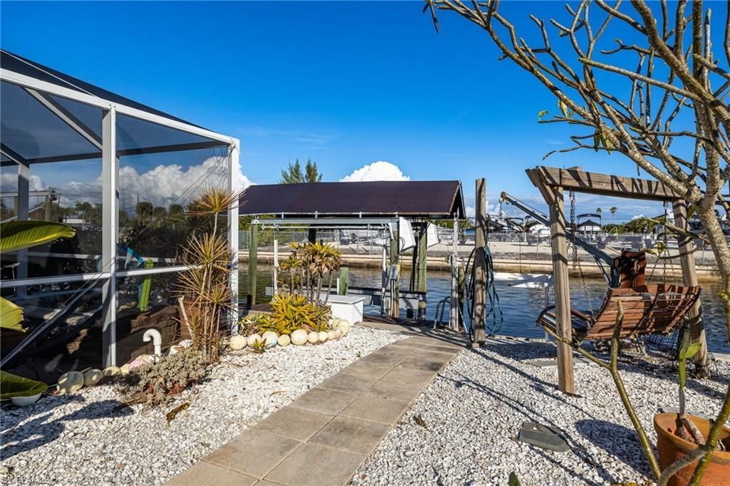 3374 York Rd, Saint James City, FL 33956 Photo