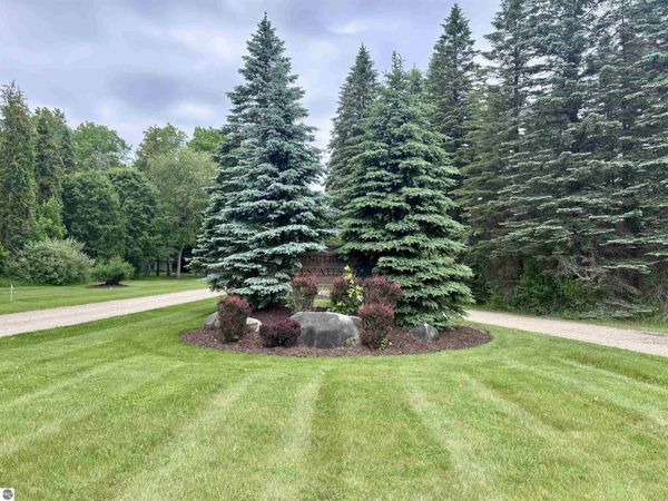 Juniper Drive, Farwell, MI 48622