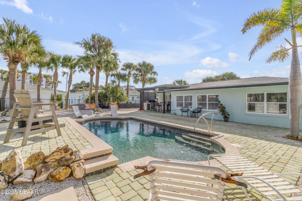 402 Lincoln Avenue, New Smyrna Beach, FL 32169 Photo