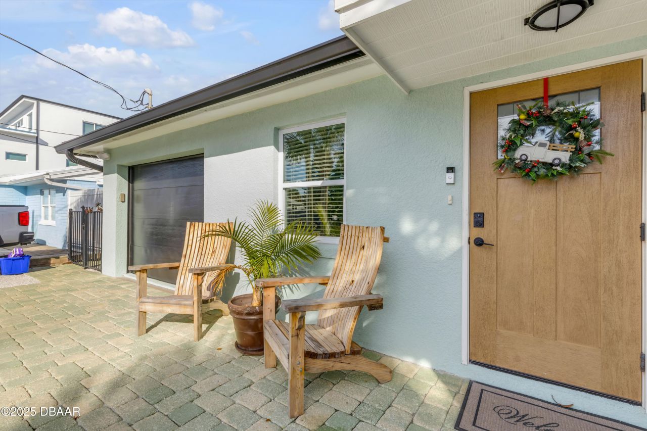 402 Lincoln Avenue, New Smyrna Beach, FL 32169 Photo