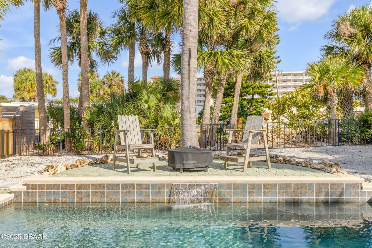 402 Lincoln Avenue, New Smyrna Beach, FL 32169 Photo