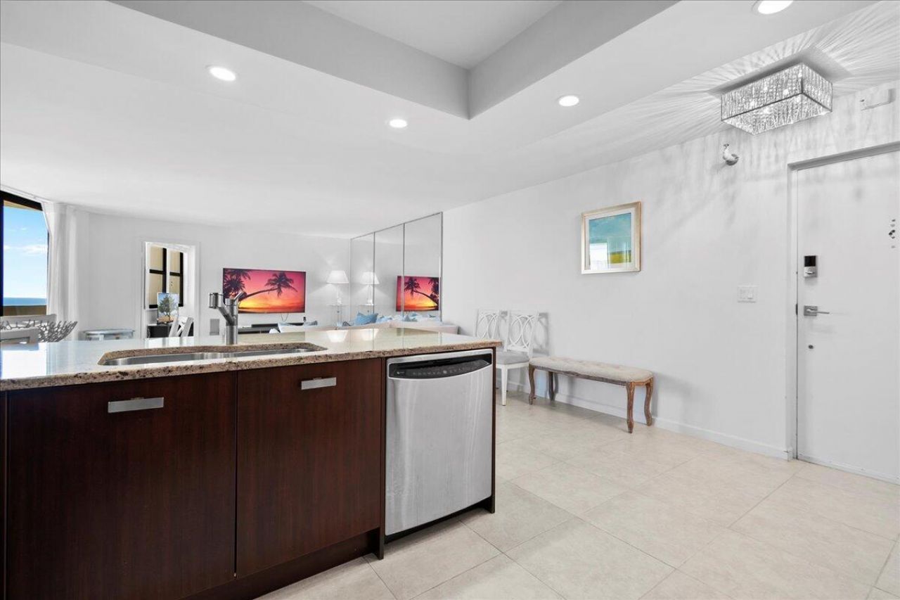 2800 N Ocean Drive, Unit B-24d, Singer Island, FL 33404 Photo