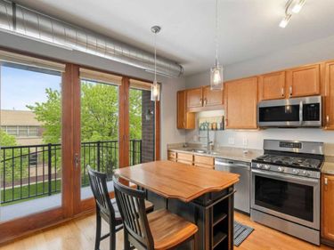 15 E Franklin Avenue, Unit 330, Minneapolis, MN 55404