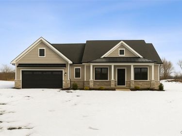 104 Stonebrooke Drive, Marcy, NY 13403