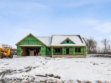 104 Stonebrooke Drive, Marcy, NY 13403