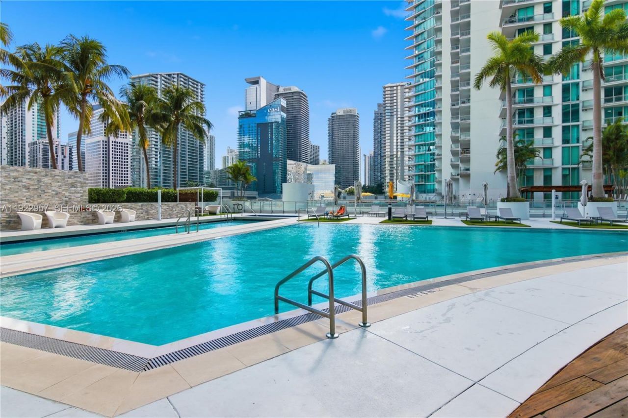 90 SW 3rd St, Unit 2408, Miami, FL 33130 Photo