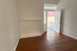 126 Alexander Street photo 4