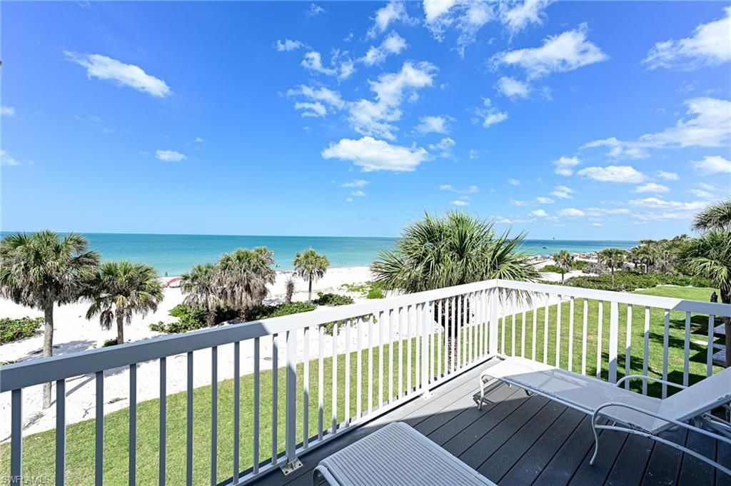 143 Barefoot Cir, Unit 5, Bonita Springs, FL 34134 Photo