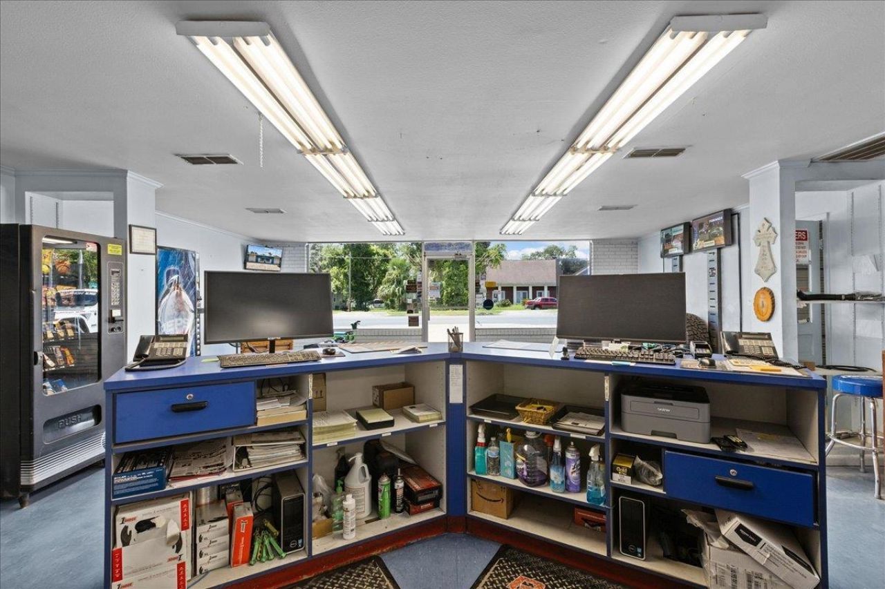 602 W Hampton Springs Avenue, Perry, FL 00000 Photo