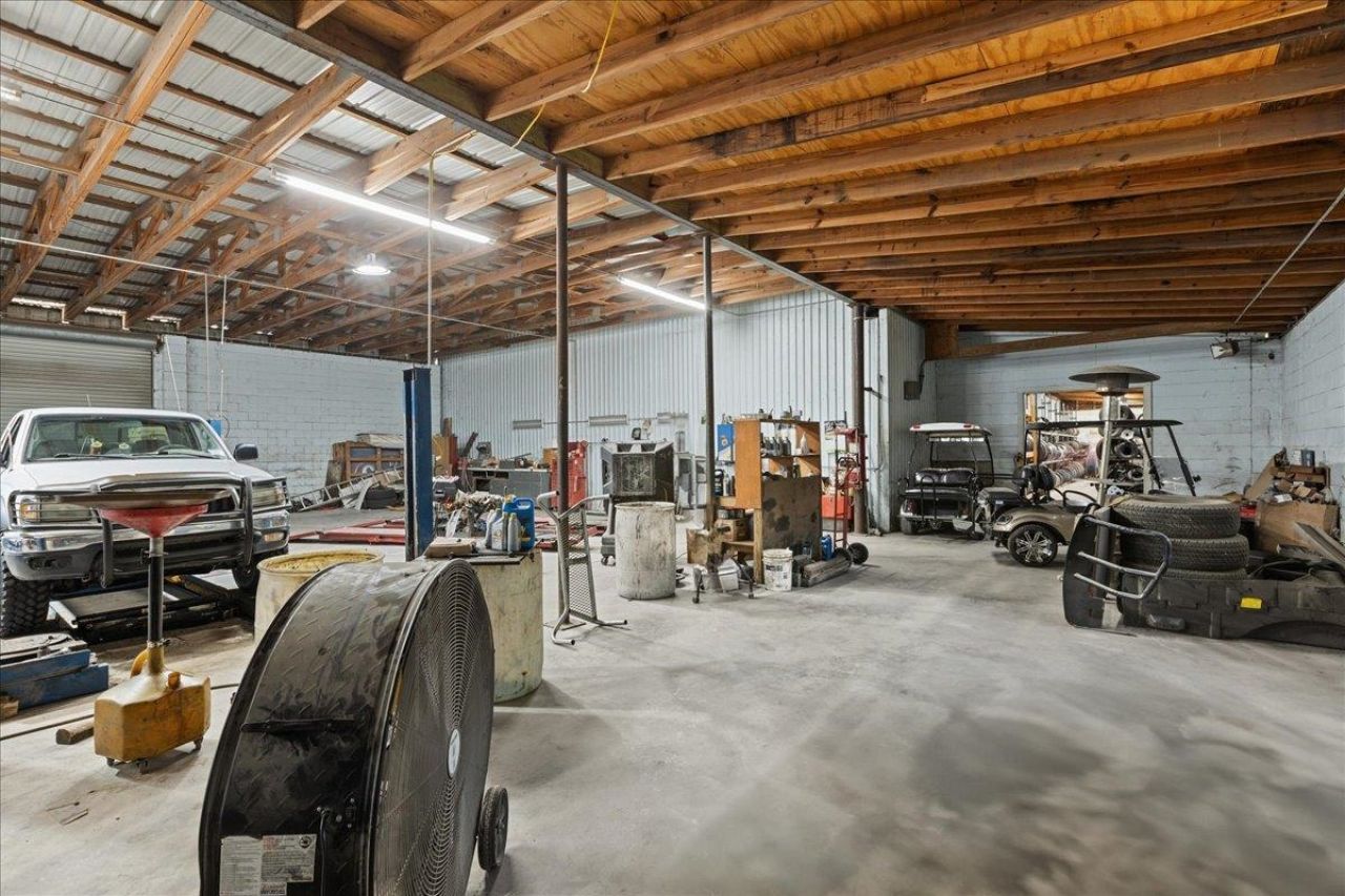 602 W Hampton Springs Avenue, Perry, FL 00000 Photo