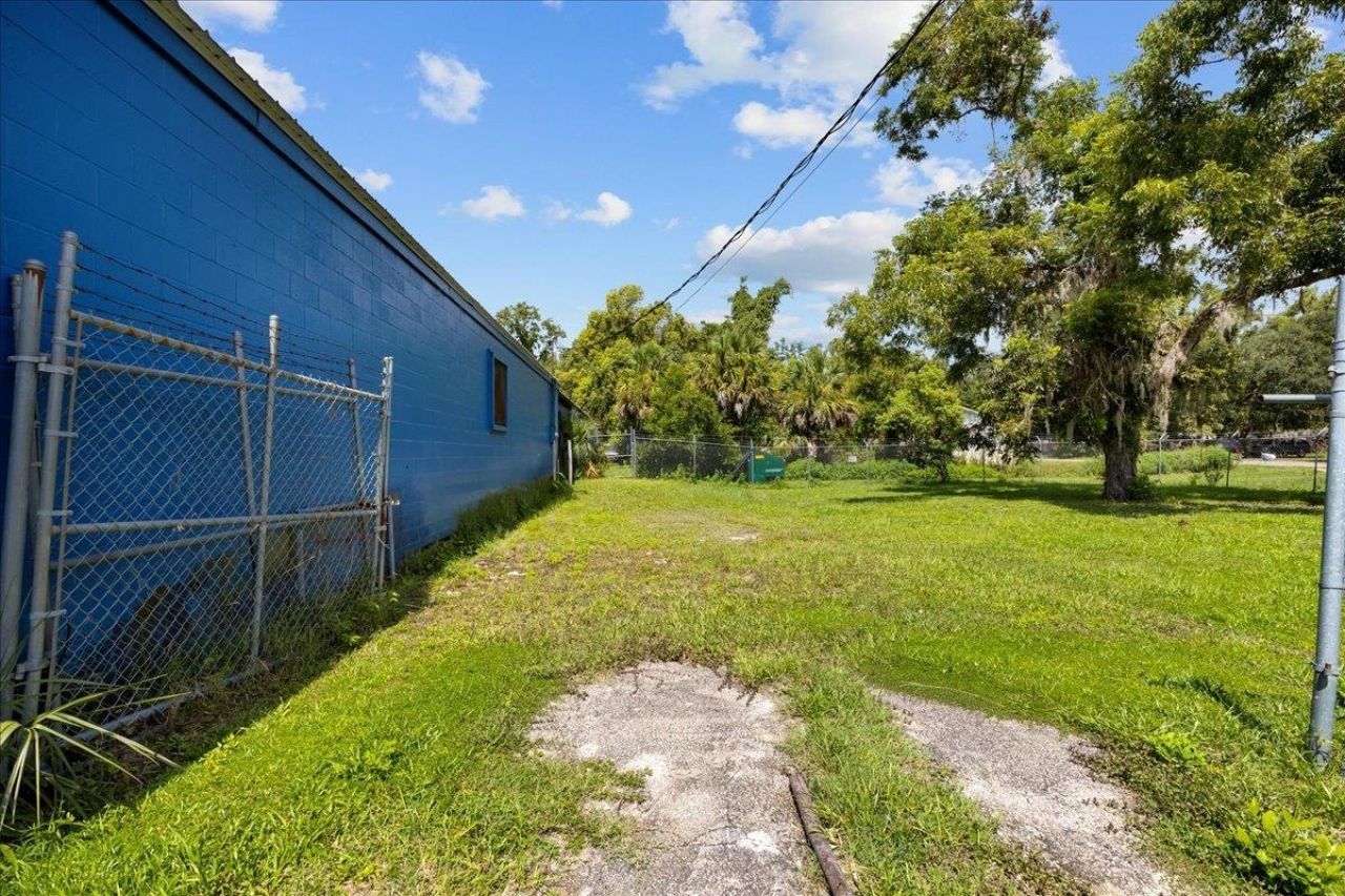 602 W Hampton Springs Avenue, Perry, FL 00000 Photo