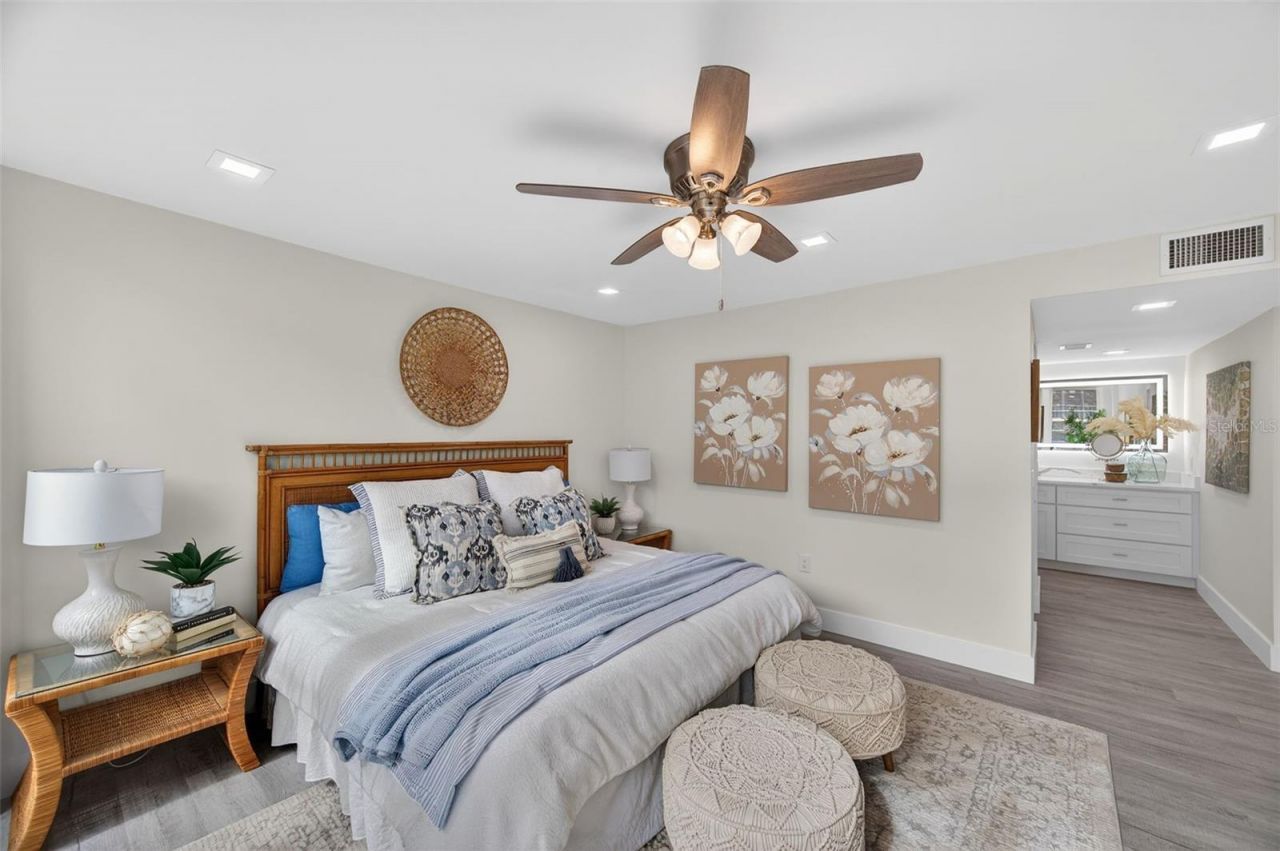 19701 Gulf Boulevard, Unit 120, Indian Shores, FL 33785 Photo