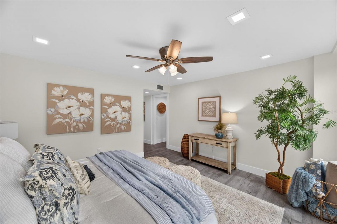 19701 Gulf Boulevard, Unit 120, Indian Shores, FL 33785 Photo