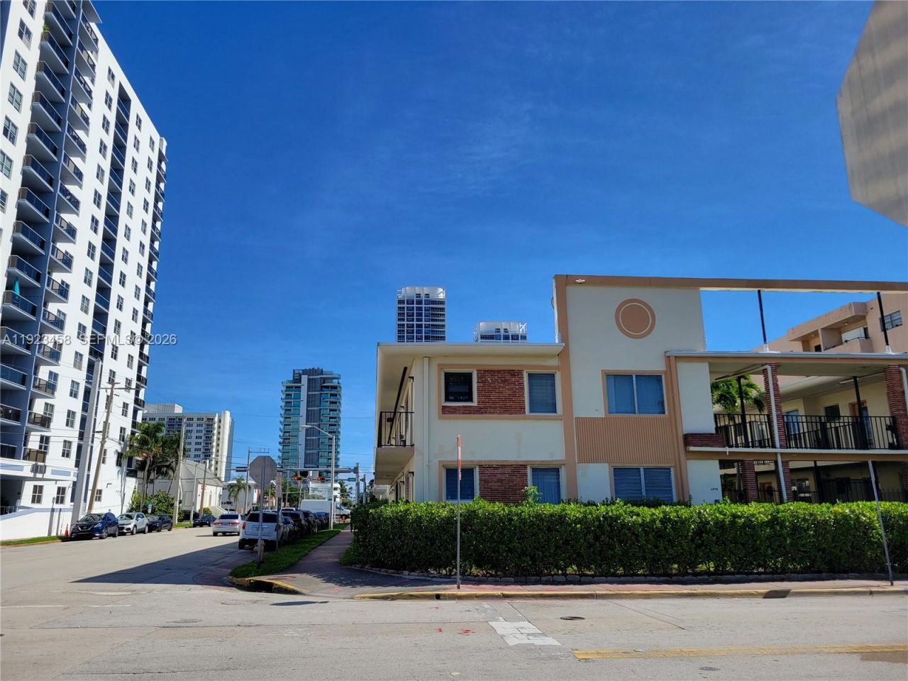 6895 Byron Ave, Unit 207, Miami Beach, FL 33009 Photo