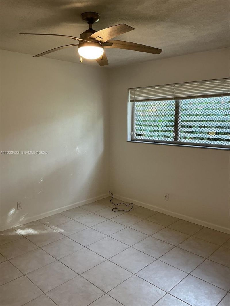2716 NE 30th Pl, Unit 103C, Fort Lauderdale, FL 33306 Photo