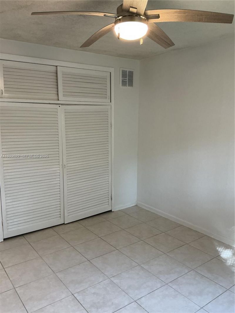 2716 NE 30th Pl, Unit 103C, Fort Lauderdale, FL 33306 Photo