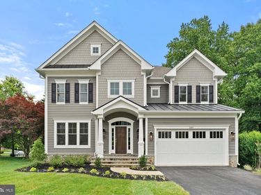 420 HOLMES DRIVE NW, VIENNA, VA 22180