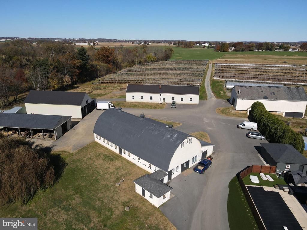 690 KRAYBILL CHURCH ROAD, MOUNT JOY, PA 17552