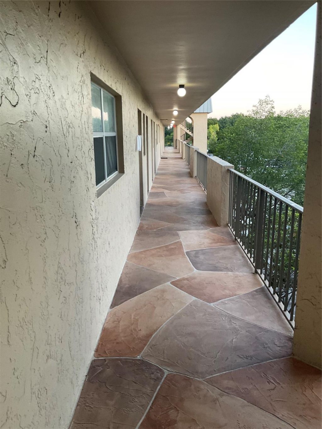 6201 N Falls Circle Drive, Unit 309, Lauderhill, FL 33319 Photo