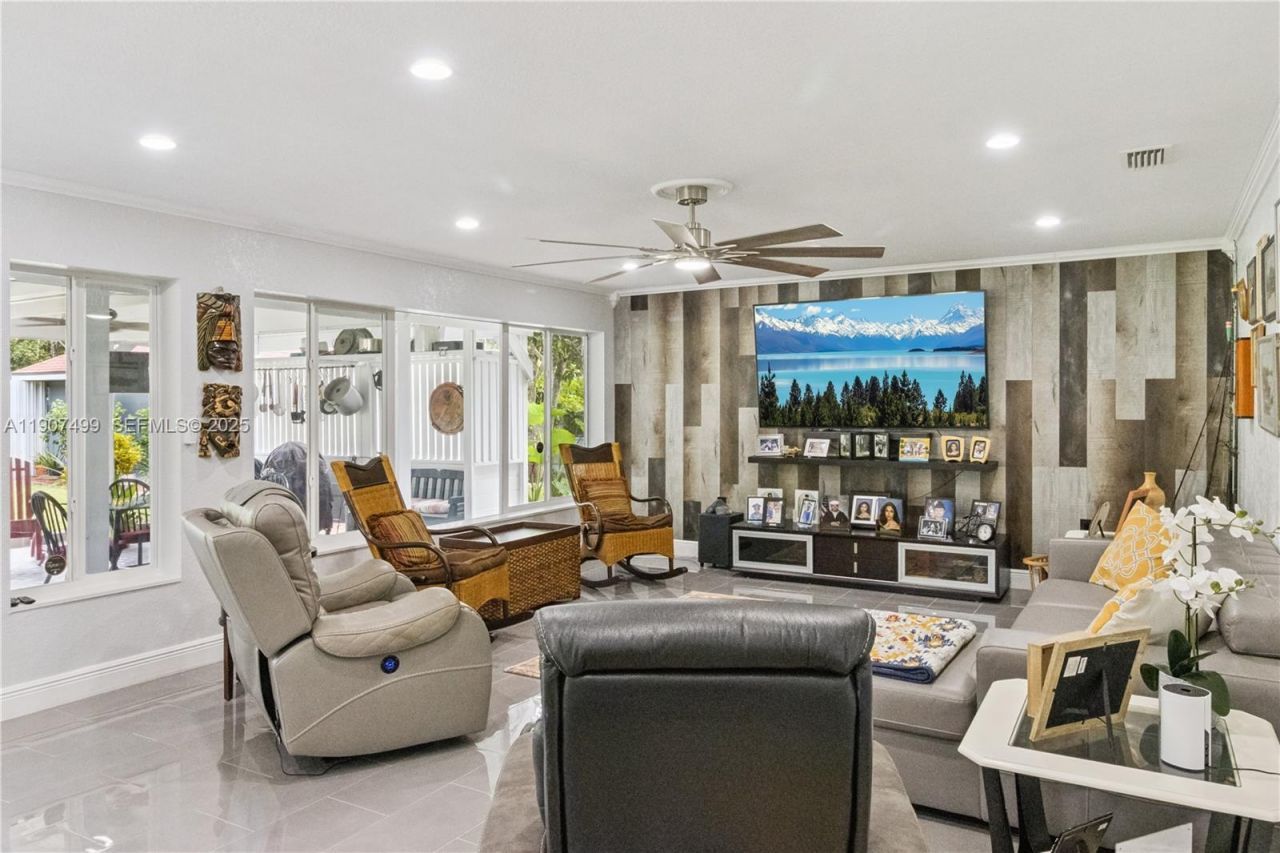 1950 Foxhollow Dr E, Auburndale, FL 33823 Photo