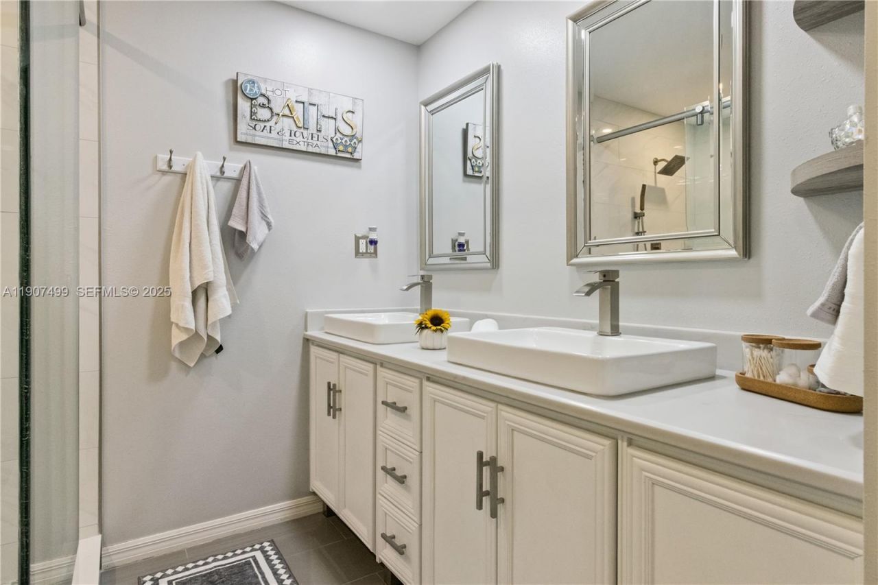 1950 Foxhollow Dr E, Auburndale, FL 33823 Photo