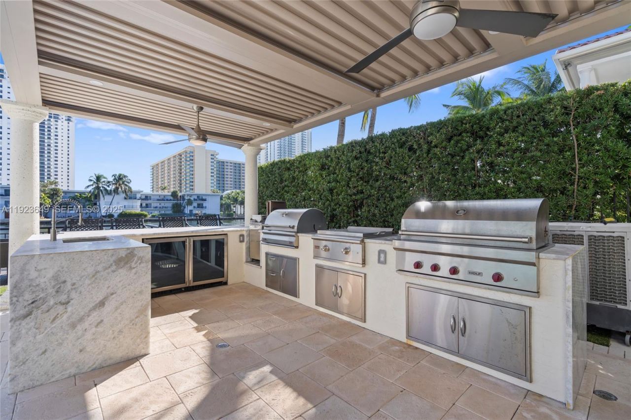 1555 Windjammer Way, Hollywood, FL 33019 Photo