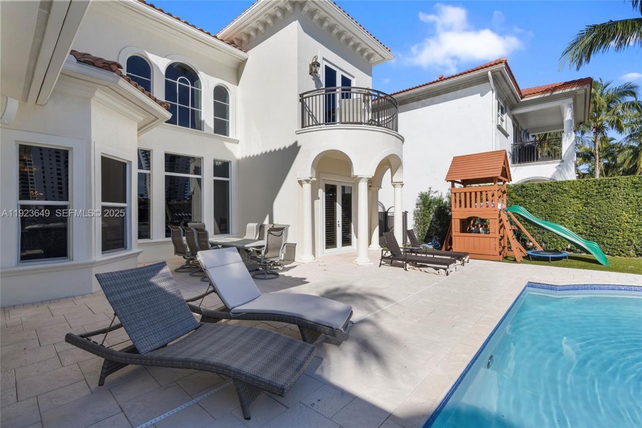 1555 Windjammer Way, Hollywood, FL 33019 Photo