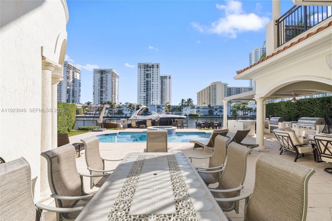 1555 Windjammer Way, Hollywood, FL 33019 Photo