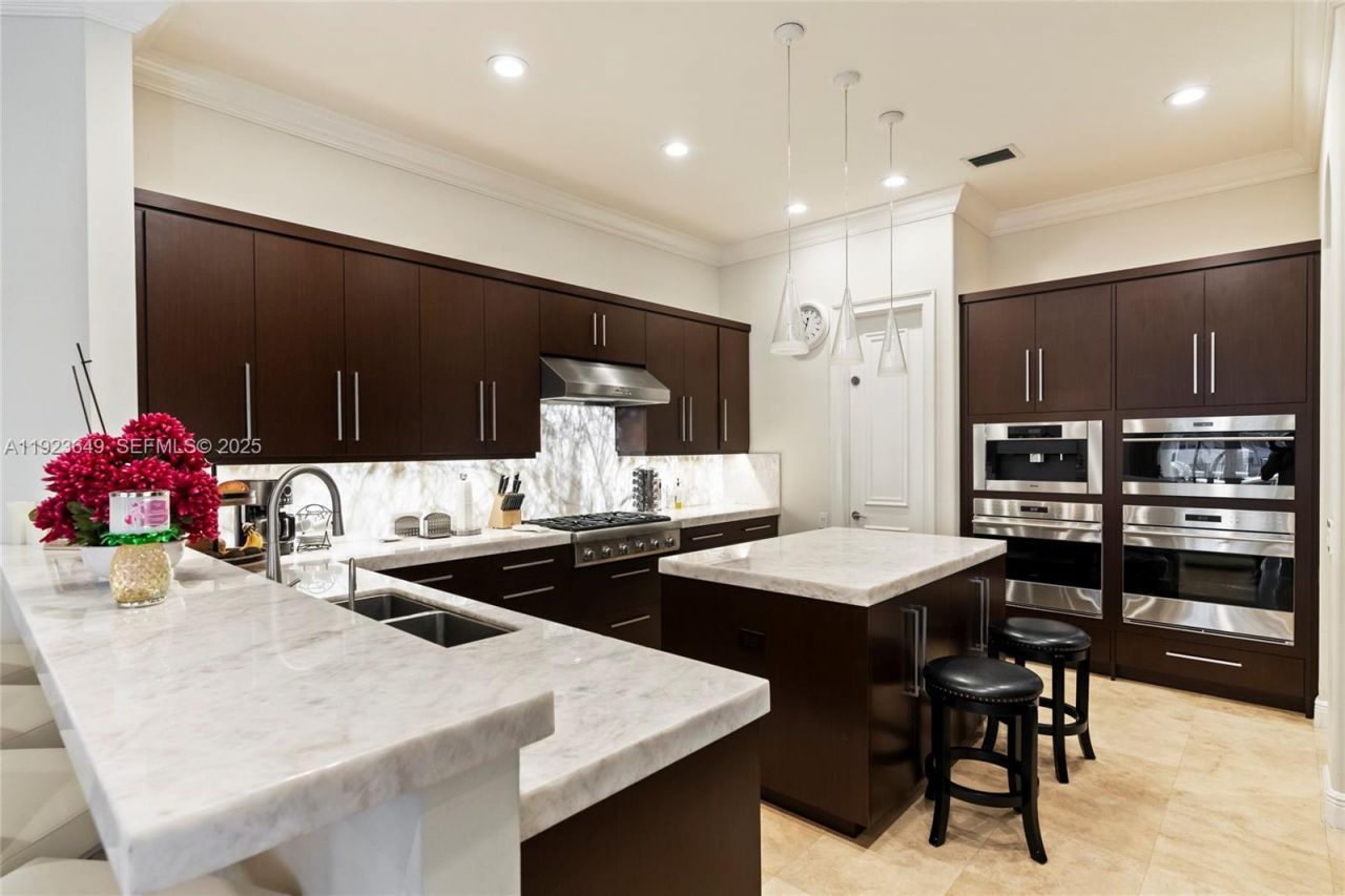 1555 Windjammer Way, Hollywood, FL 33019 Photo