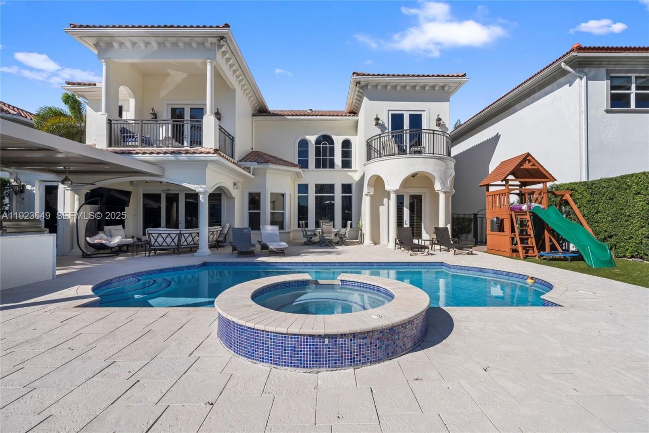 1555 Windjammer Way, Hollywood, FL 33019 Photo