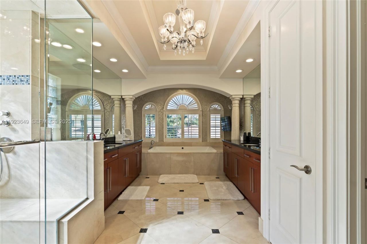1555 Windjammer Way, Hollywood, FL 33019 Photo