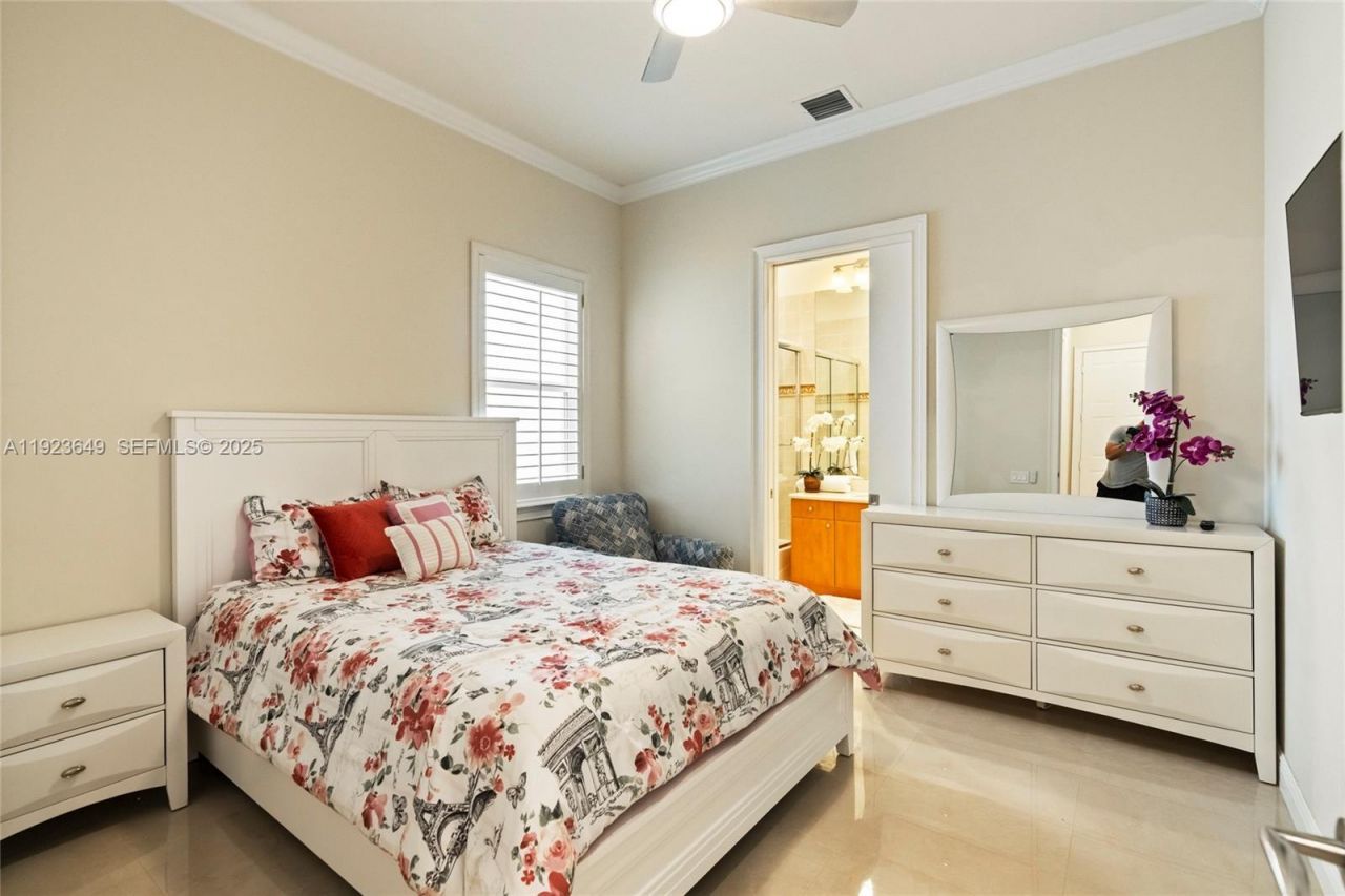 1555 Windjammer Way, Hollywood, FL 33019 Photo