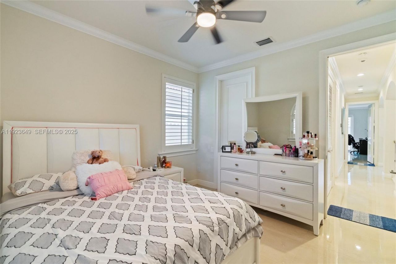 1555 Windjammer Way, Hollywood, FL 33019 Photo