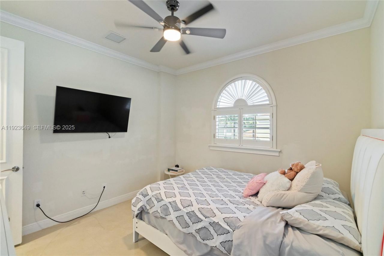 1555 Windjammer Way, Hollywood, FL 33019 Photo