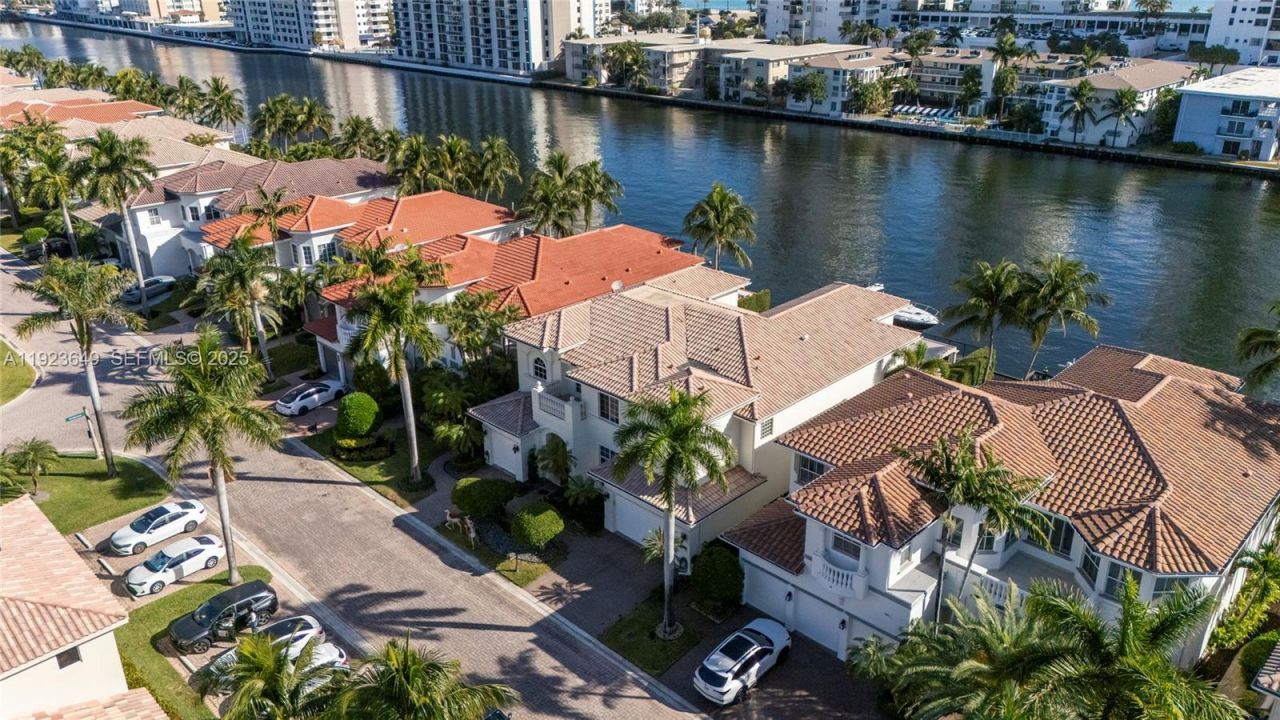 1555 Windjammer Way, Hollywood, FL 33019 Photo