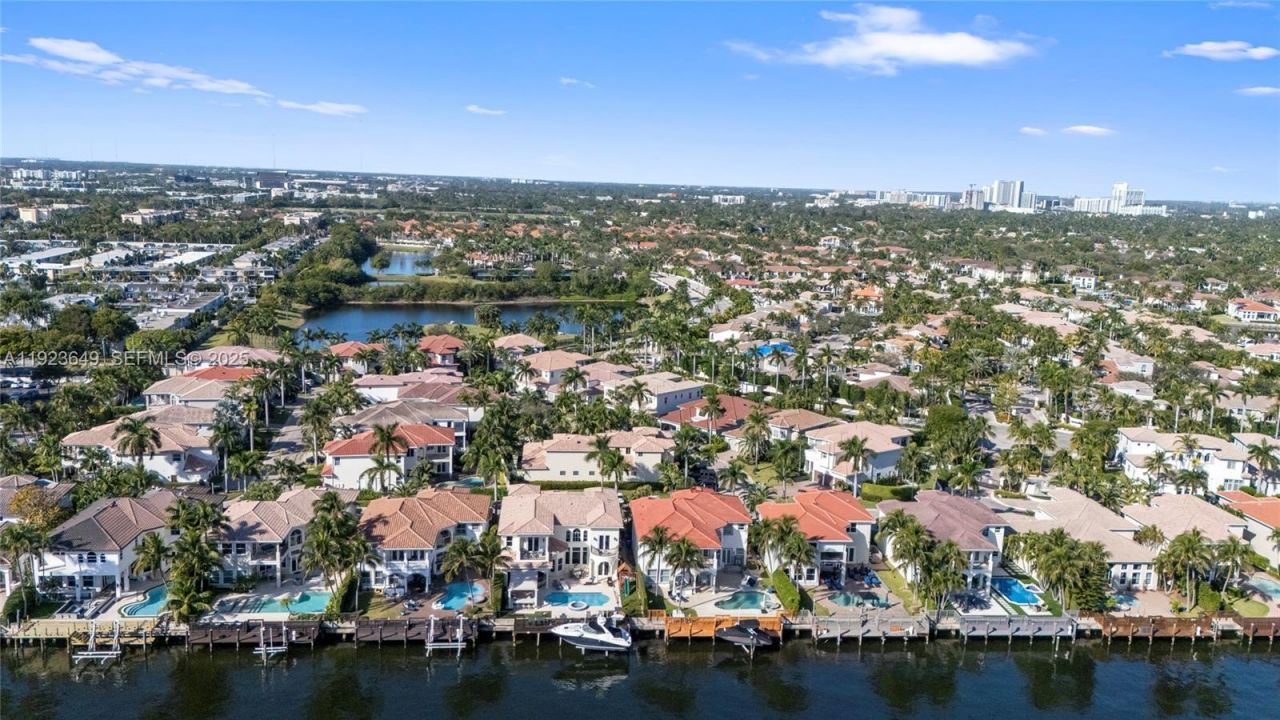 1555 Windjammer Way, Hollywood, FL 33019 Photo