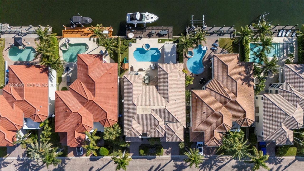 1555 Windjammer Way, Hollywood, FL 33019 Photo