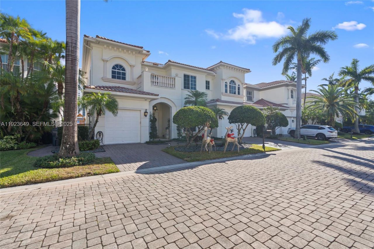 1555 Windjammer Way, Hollywood, FL 33019 Photo